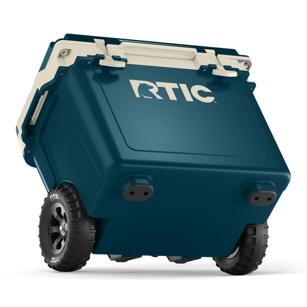 RTIC Ultra-Tough RTIC Ultra-Tough 22 QT Ultra-Light Wheeled Cooler - Marine/Canvas - Image 6