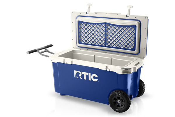 RTIC Ultra-Tough RTIC Ultra-Tough 72 QT Ultra-Light Wheeled Cooler - Cobalt & White - Image 4