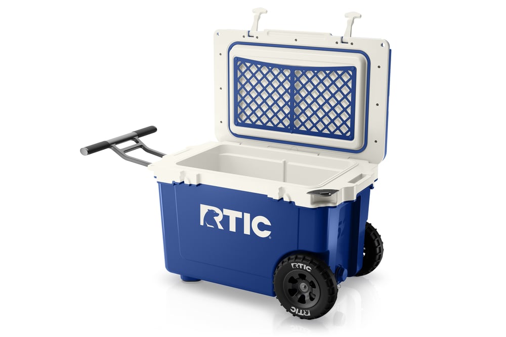RTIC Ultra-Tough RTIC Ultra-Tough 52 QT Ultra-Light Wheeled Cooler - Cobalt & White - Image 3